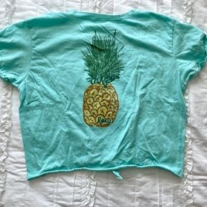 Like-New Roxy Pineapple Graphic Tee